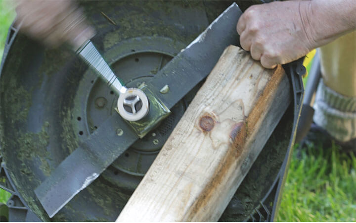 John Deere Lawn Mower Blades Will Not Engage